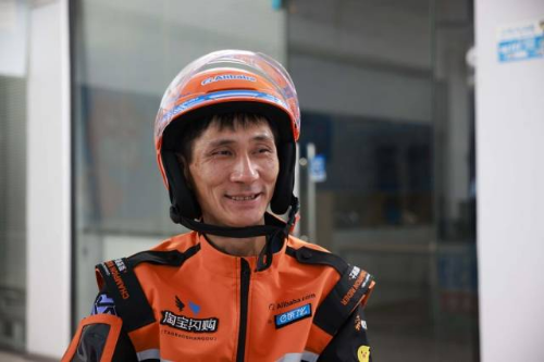 吕炜权。 吕炜权。